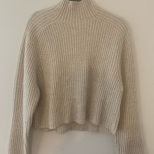 H&M cream sweater XS